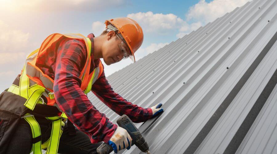 Professional gutter cleaning in Klingerstown, PA